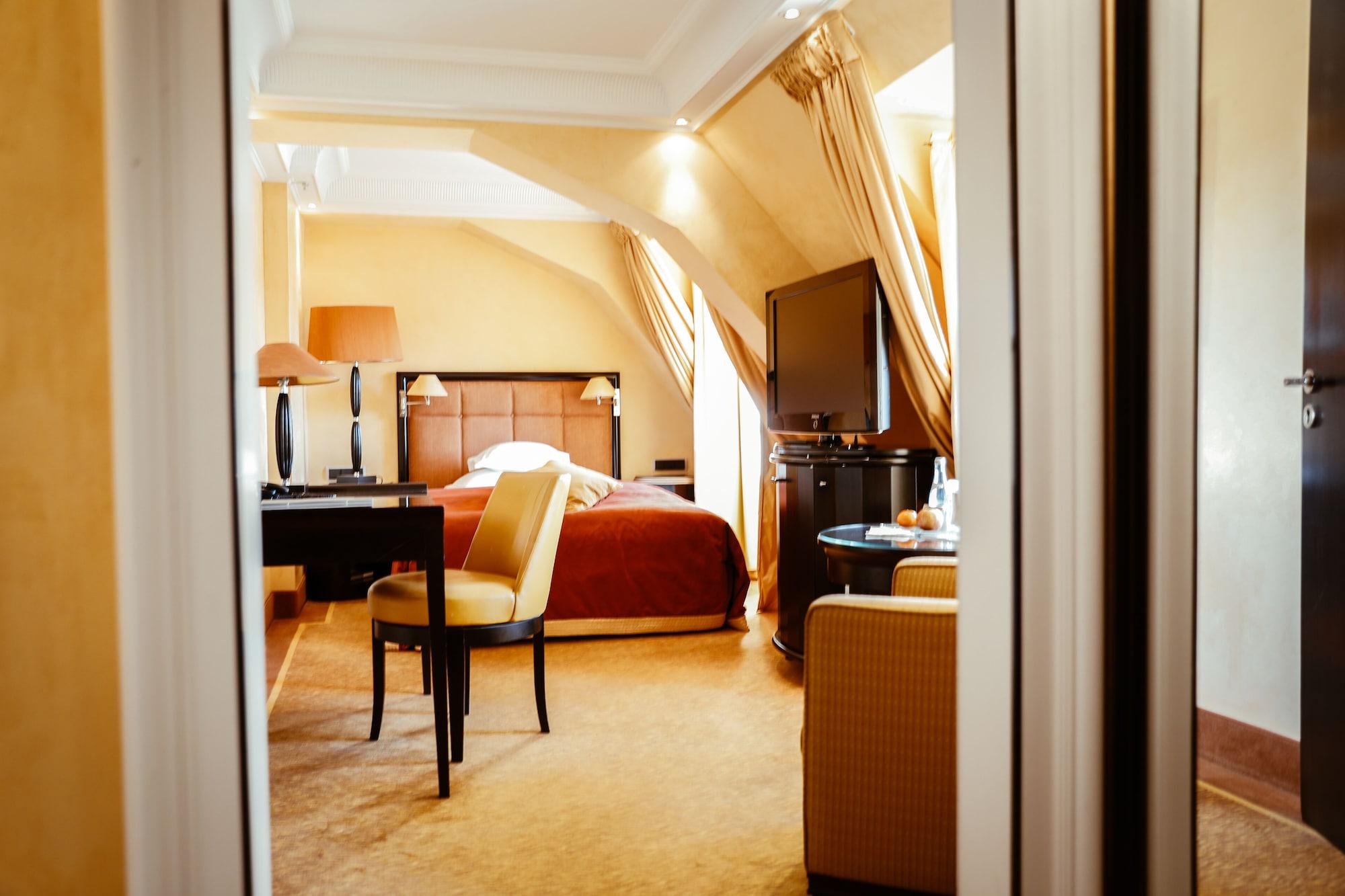 Hotel Bayerischer Hof München Ngoại thất bức ảnh