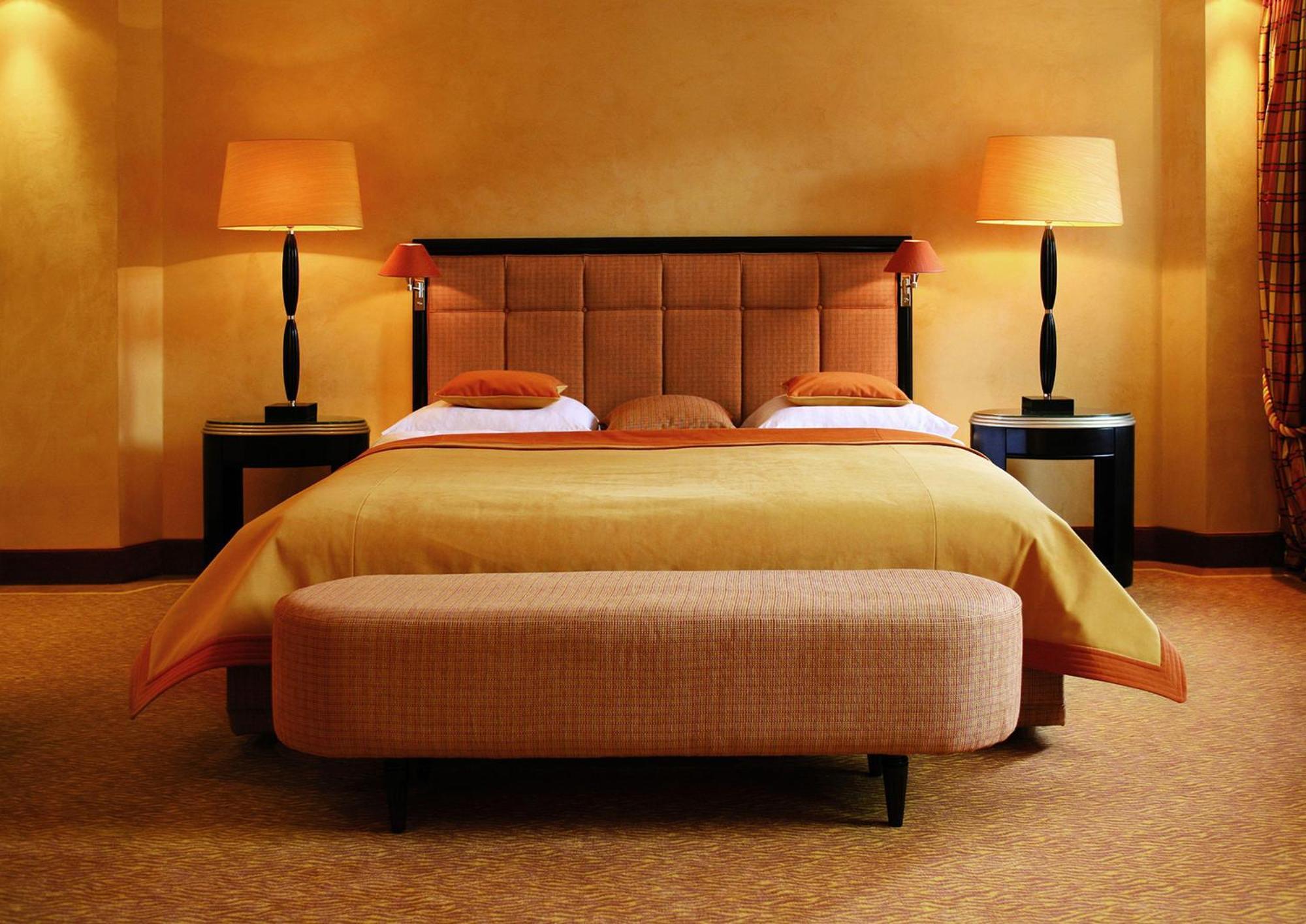 Hotel Bayerischer Hof München Phòng bức ảnh A bedroom